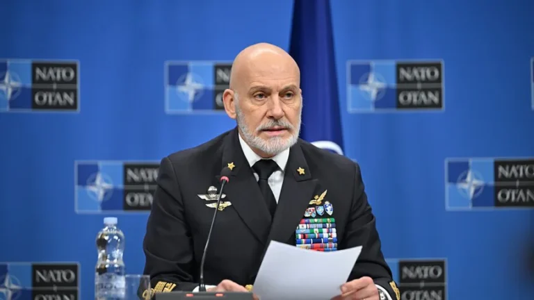 Голова військового комітету НАТО назвав війну в Україні “жорстокою” і попередив про шторм на тлі криз у світі