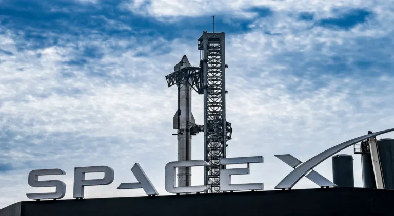 SpaceX відступила від традицій на IPO з ціною за акцію – Reuters