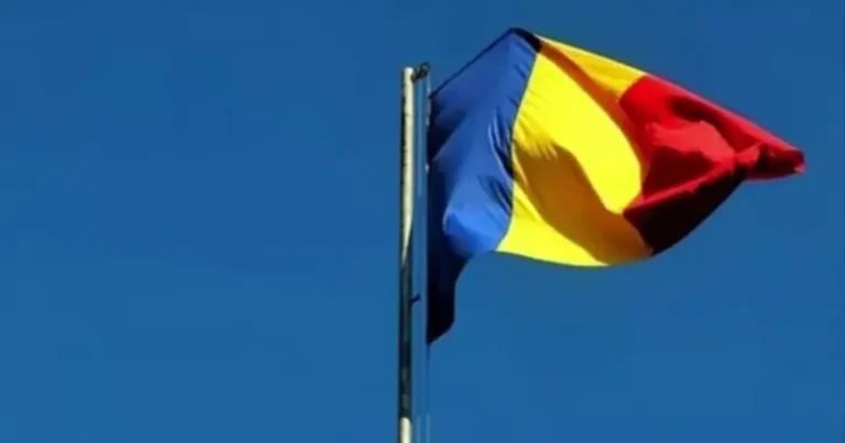 У Румунії пояснили, чому не збили російський дронРосійський дрон Geran 2 перебував у небі Румунії чотири хвилини. Його не збили через ризик для міста Галац зокрема.Війна в Україні • 29 травня, 10:10 • 8878 перегляди