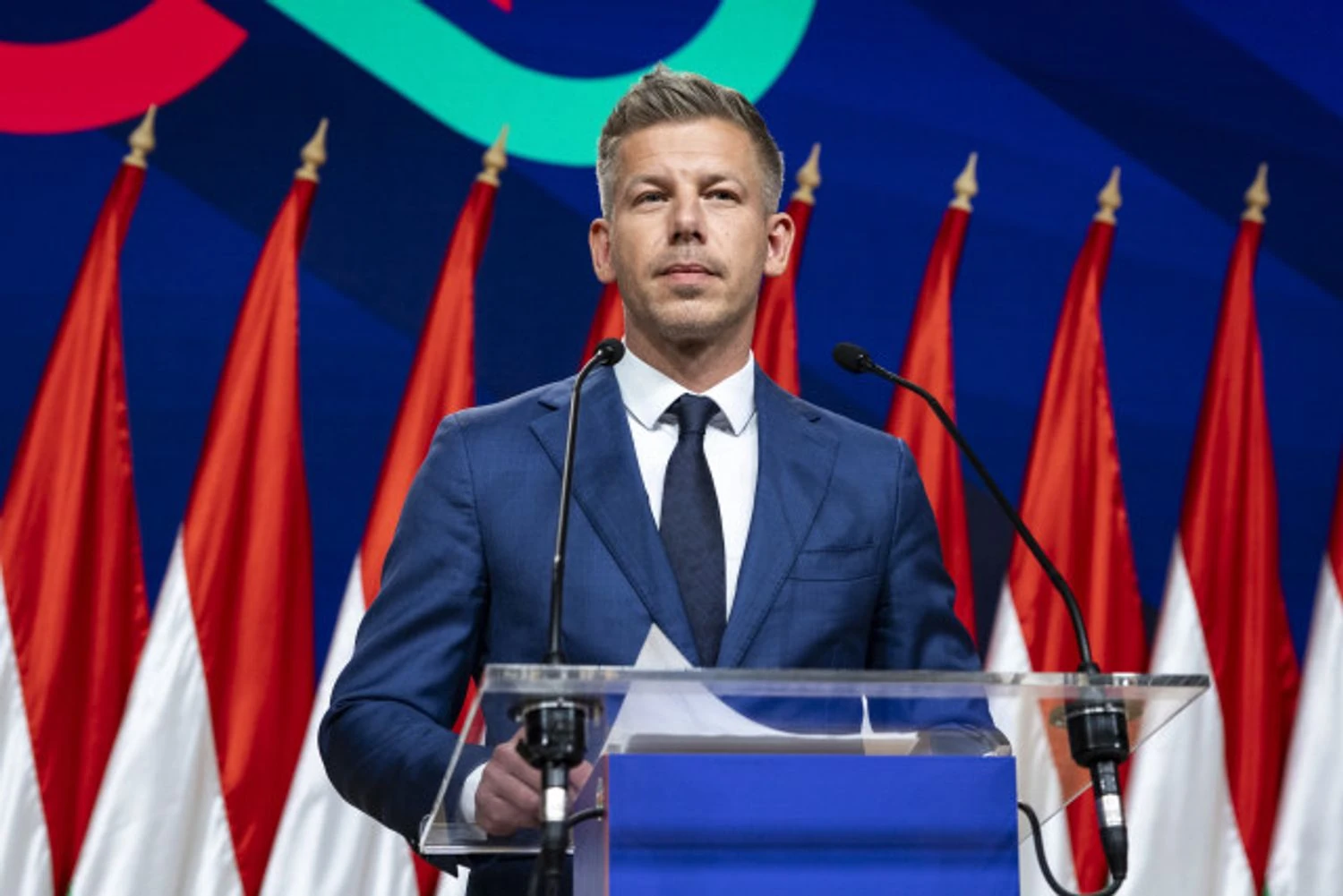 Петер Мадяр заборонив імпорт десятків видів аропродукції з України