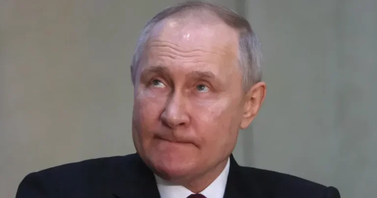 Війна путіна проти України впирається у фінансові проблеми – Bloomberg
