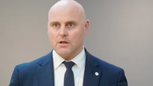 Прем’єр Латвії доручить знайти механізм для припинення торгівлі з роосією