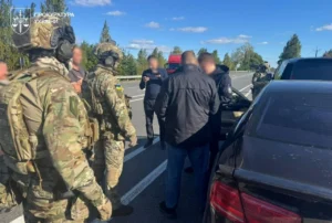 Викрито схему легалізації майже 10 тисяч незаконно зрубаних дубів на понад 147 млн грн