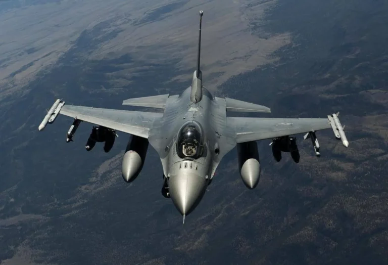 У Румунії F-16 збив другий безпілотник біля кордону з Україною