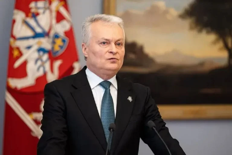 Президент Литви готовий стати посередником для врегулювання дипломатичного конфлікту між Україною та Польщею