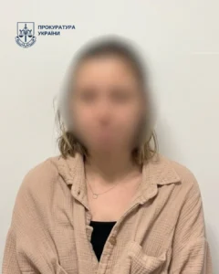У Києві викрили жінку, яку підозрюють у виготовленні фальшивих медичних довідок для отримання відстрочки від служби