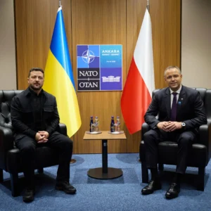 "Загроза у нас одна і спільна - росія": Зеленський провів "важливу і потрібну розмову" із президентом Польщі