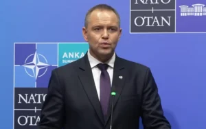 Нам не вдалося вирішити історичні питання - Навроцький після зустрічі з Зеленським