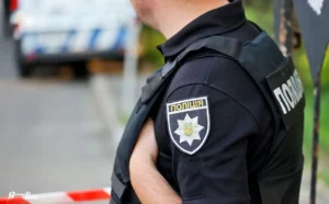 У Харкові чоловік із ножем напав на військового ТЦК та поліцейського