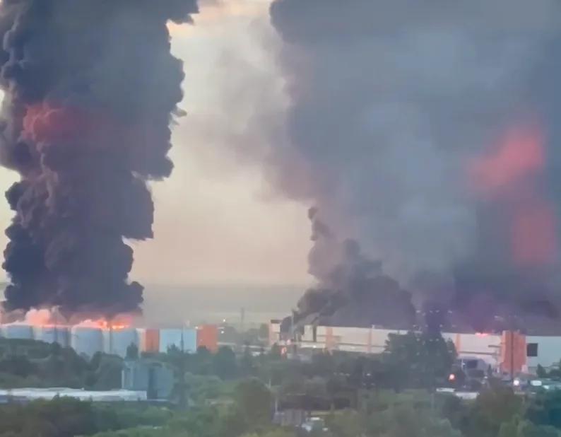 Зеленський підтвердив ураження воєнного підприємства в російському кірові і не тільки