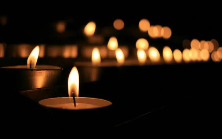 На Київщині 25 липня оголошено Днем жалоби через смертоносну атаку рф на виставку озброєння24 липня росіяни завдали балістичного удару по Київщині, де відбувалась виставка озброєння. Внаслідок атаки загинули 10 людей,
близько 100 отримали поранення.Війна в Україні • 24 липня, 19:26 • 2652 перегляди