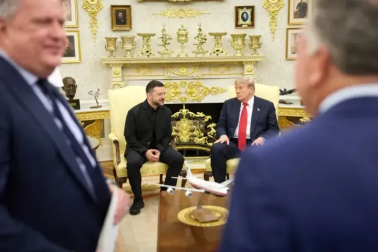Відносини Трампа і Зеленського несподівано потеплішали на тлі війни США з Іраном – ЗМІПісля конфлікту в Білому домі у лютому 2025 року відносини президентів потеплішали. Україна надала США та країнам Перської затоки
експертну допомогу у боротьбі з іранськими безпілотниками.Політика • 08:07 • 20687 перегляди