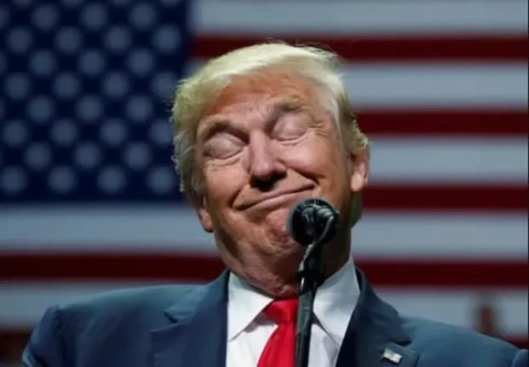 Дописи Трампа в Truth Social вже продають із раннім доступом – Associated Press