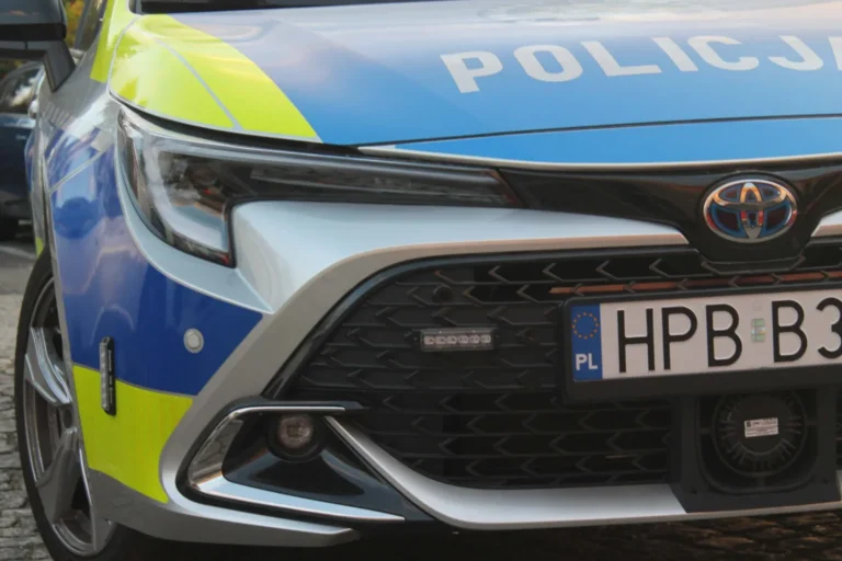 У Польщі напали ще на трьох українців, поліція розслідує інцидент – ЗМІУ місті Кожухів увечері 1 серпня на території хостелу напали на трьох українців, постраждалі отримали тілесні ушкодження. Поліція
розслідує інцидент, нападники не затримані.Кримінал • 16:30 • 6442 перегляди